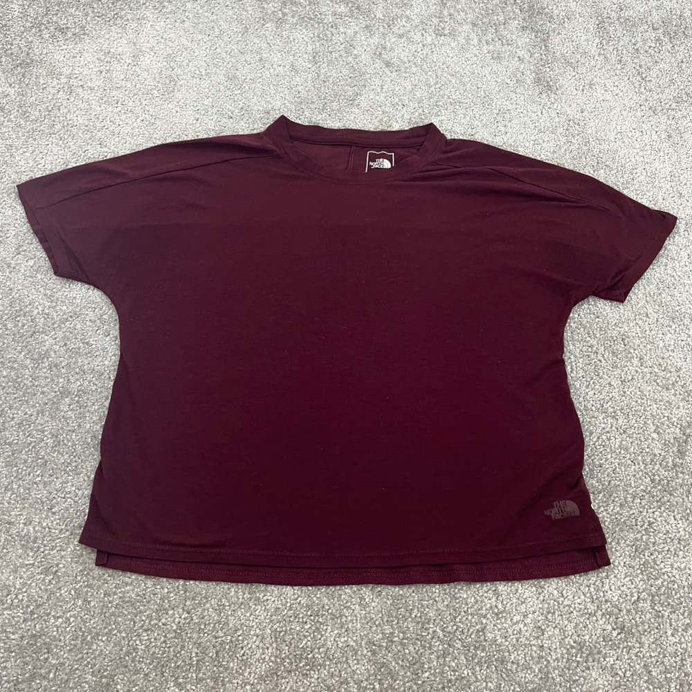 North Face T Shirt Womens Small Maroon Short Sleeve Boxy Activewear Top